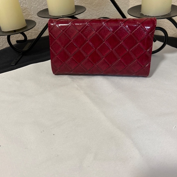 Makeup - Picture 2 of 4